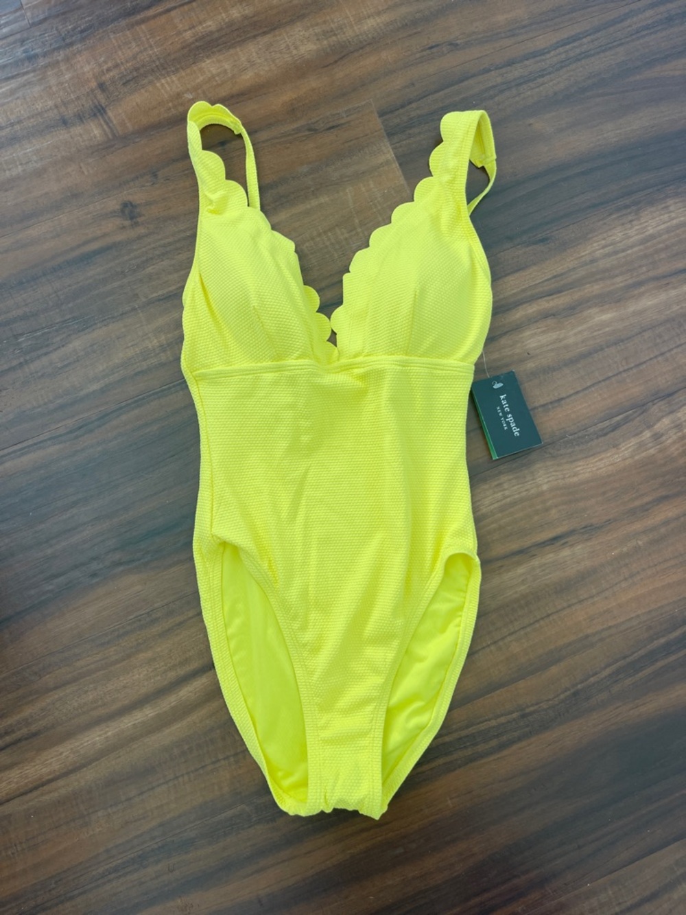 New Kate Spade plunge pique scallops one piece swimsuit